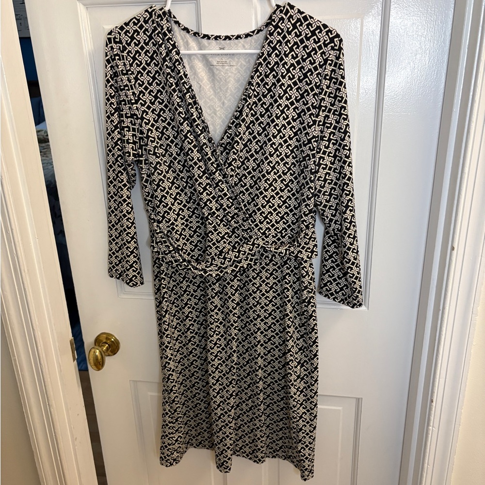 Talbots Black and White Sheath Dress V-Neck 3/4 Sleeve